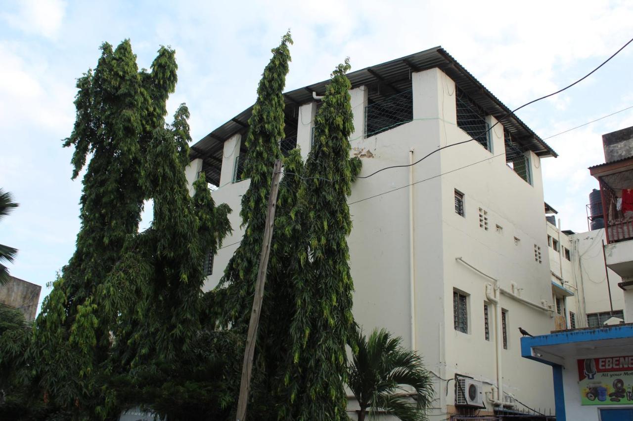 Rembo Hotel Mombasa Exterior foto